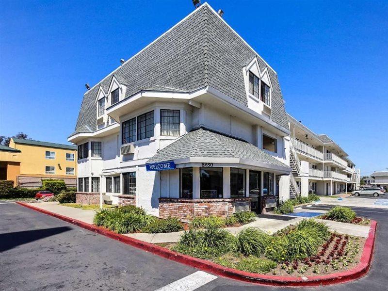 Motel 6-Oakland, Ca - Airport Екстер'єр фото