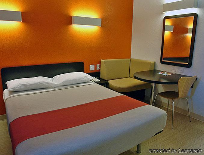 Motel 6-Oakland, Ca - Airport Екстер'єр фото